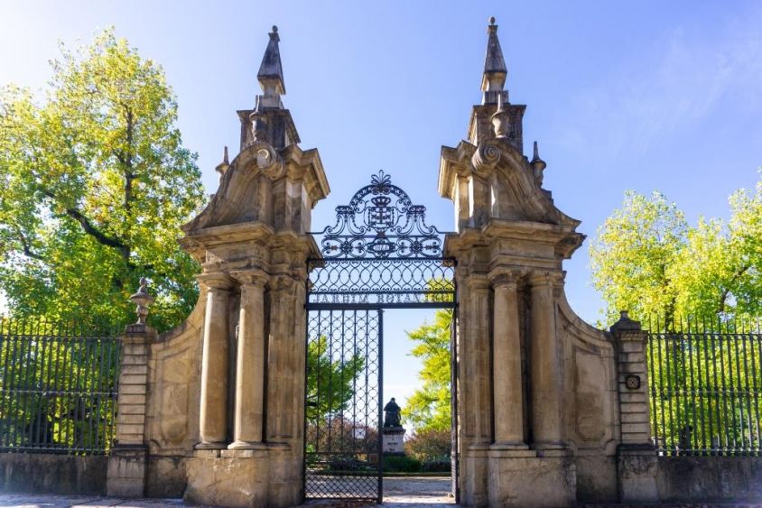 Fast-Track Your Career with a Two-Year Accelerated Degree in the UK