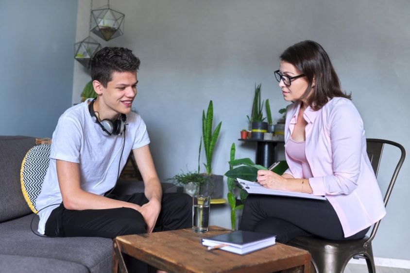 Life Coaching versus Counselling: What's the Difference and Why Does it MatterLife Coaching vs. Counselling: What’s the Difference and Why Does It Matter?